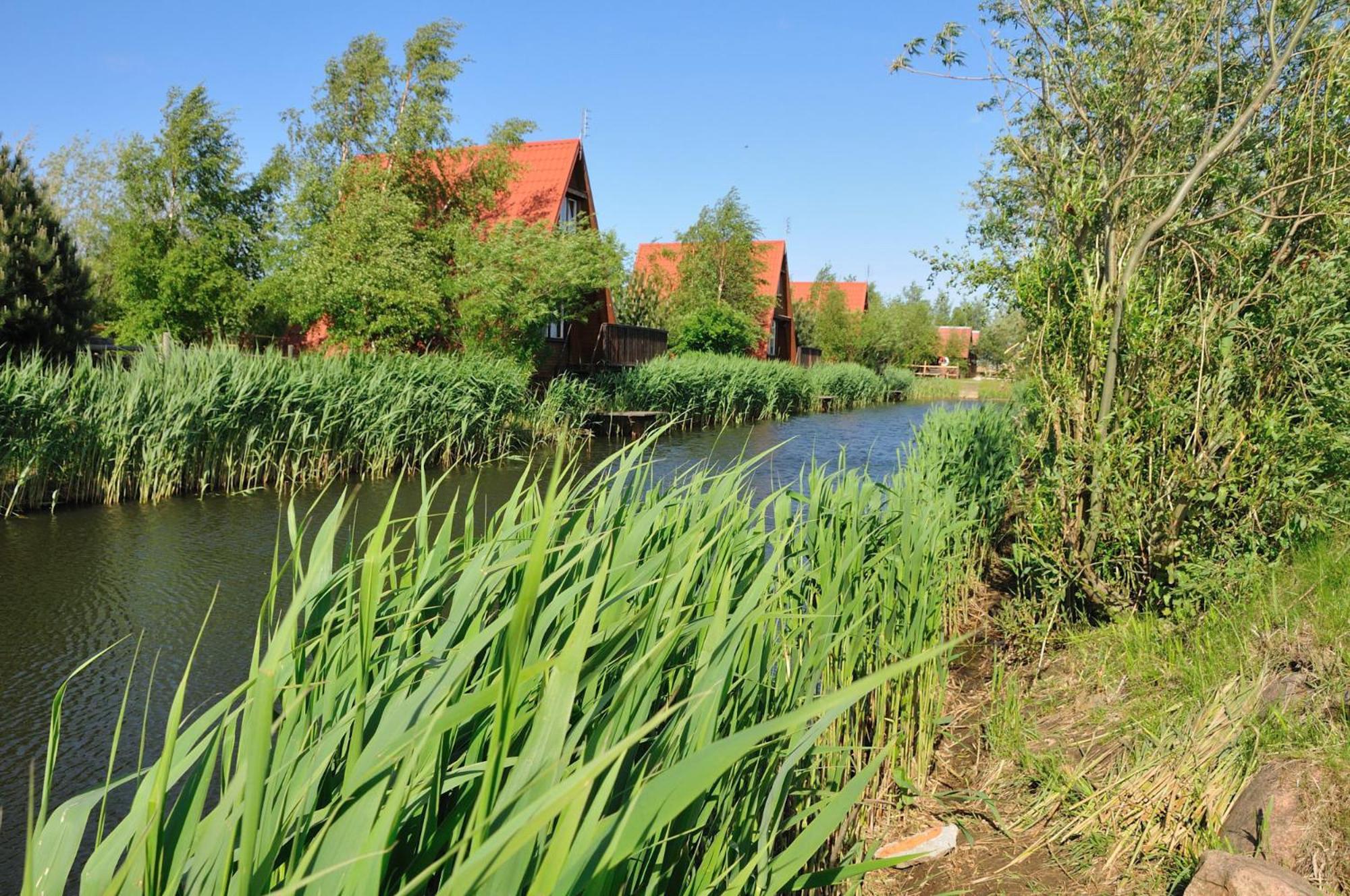 Stanica Wodna Hotel Dźwirzyno Kültér fotó