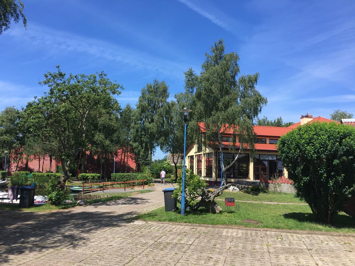 Stanica Wodna Hotel Dźwirzyno Kültér fotó